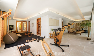 Statige luxevilla te koop in een begeerde villawijk in het hart van Nueva Andalucia, Marbella 790408 