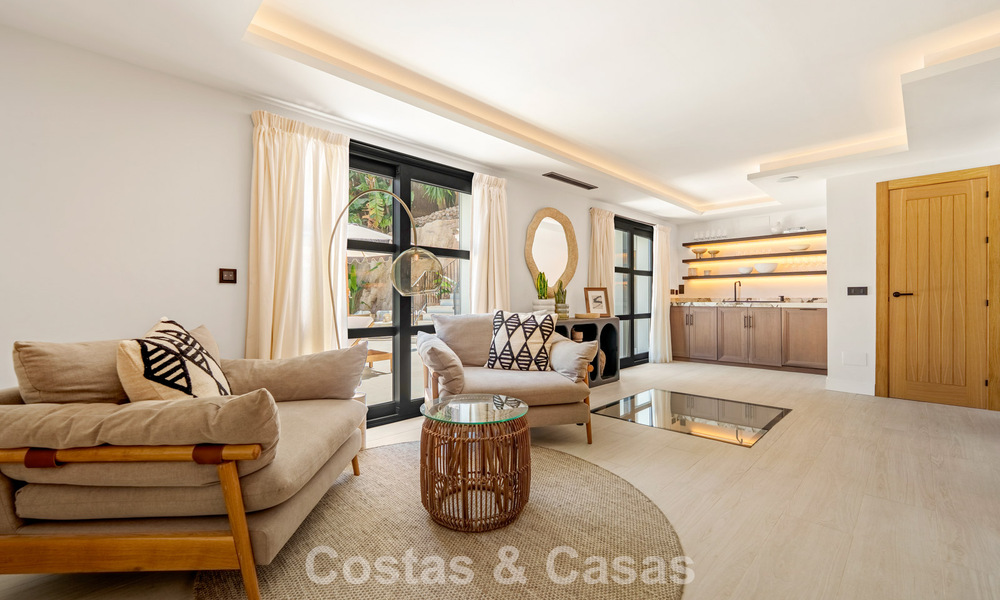 Statige luxevilla te koop in een begeerde villawijk in het hart van Nueva Andalucia, Marbella 790410
