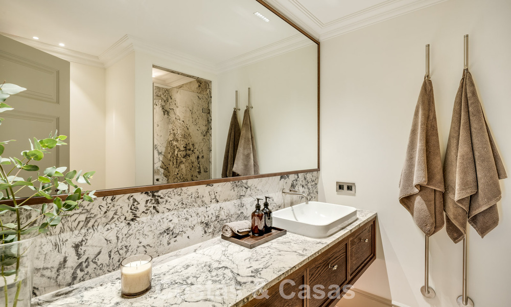 Sublieme boutique villa te koop, omgeven door weelderig groen in het exclusieve La Zagaleta resort in Marbella - Benahavis 786147