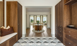 Sublieme boutique villa te koop, omgeven door weelderig groen in het exclusieve La Zagaleta resort in Marbella - Benahavis 786163 