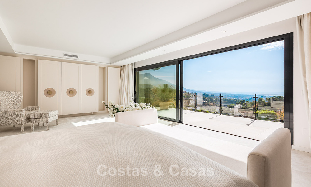 Ruime villa met zeezicht en een separaat gastenverblijf te koop in El Madroñal in Benahavis - Marbella 786423