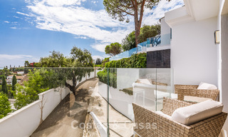 Ruime villa met zeezicht en een separaat gastenverblijf te koop in El Madroñal in Benahavis - Marbella 786454 