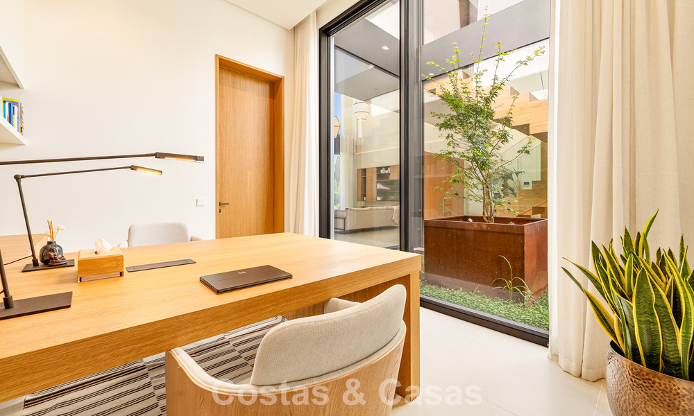 Gesofisticeerde luxevilla te koop dicht bij voorzieningen in Guadalmina en San Pedro, Marbella 786547