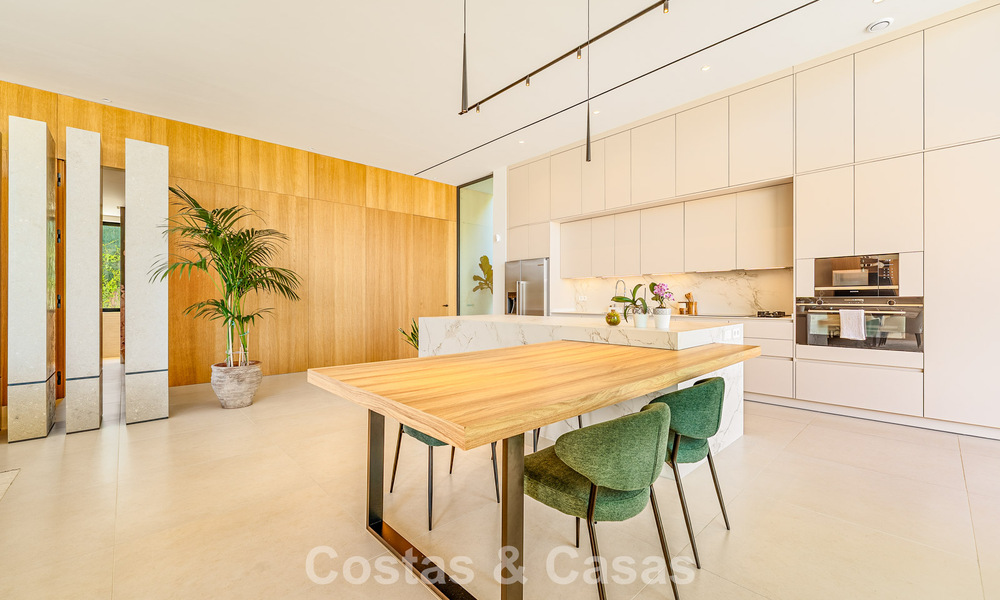 Gesofisticeerde luxevilla te koop dicht bij voorzieningen in Guadalmina en San Pedro, Marbella 786567