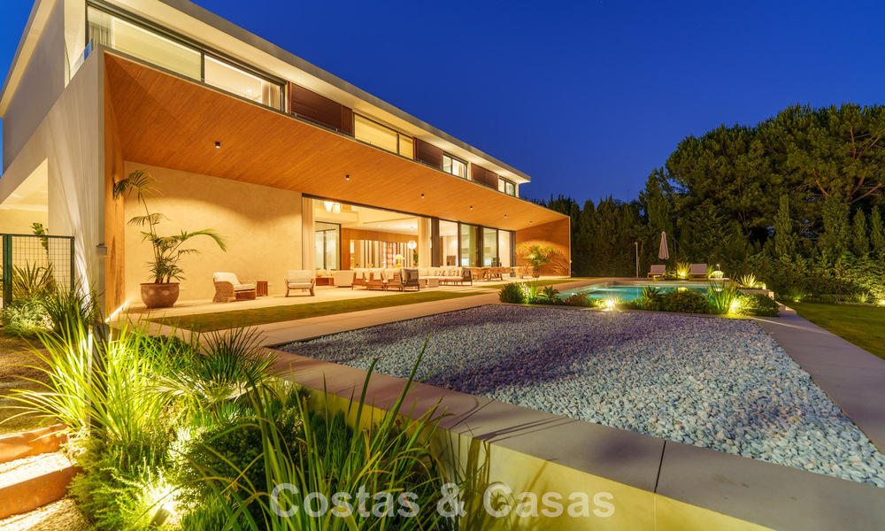 Gesofisticeerde luxevilla te koop dicht bij voorzieningen in Guadalmina en San Pedro, Marbella 786598