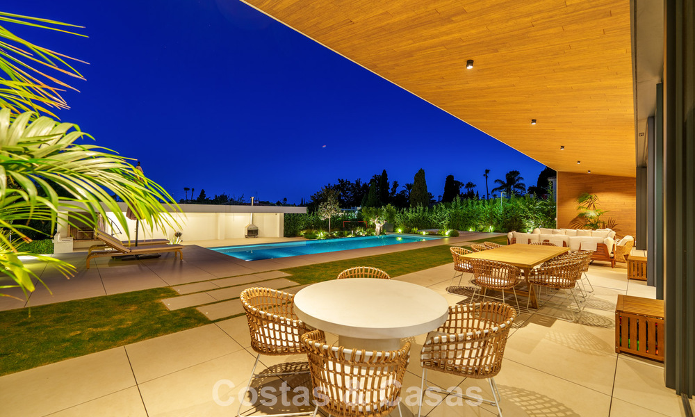 Gesofisticeerde luxevilla te koop dicht bij voorzieningen in Guadalmina en San Pedro, Marbella 786599