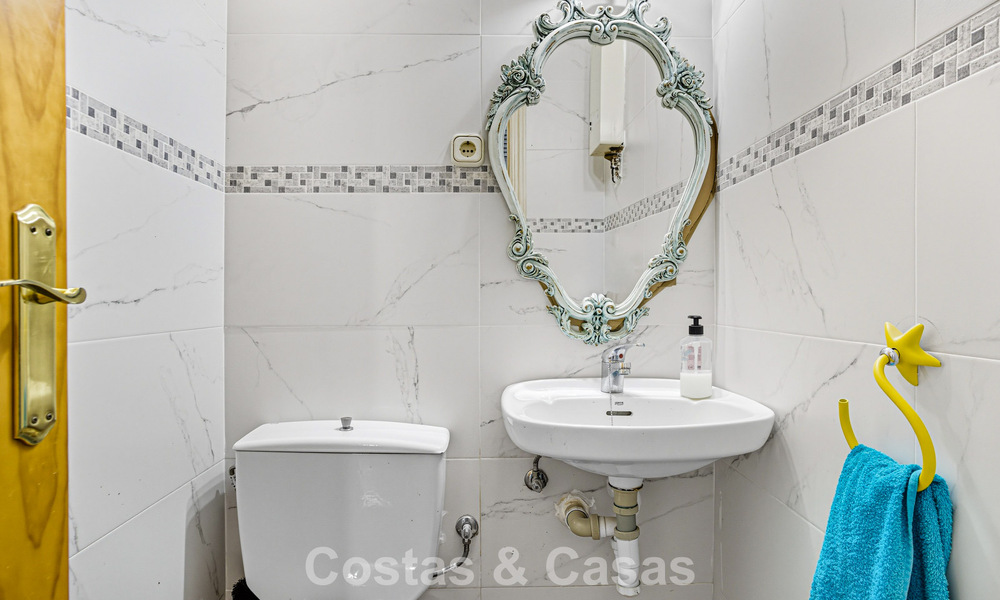 Unieke, ruime gelijkvloerse woning met veel mogelijkheden, centraal gelegen in Marbella centrum 786514