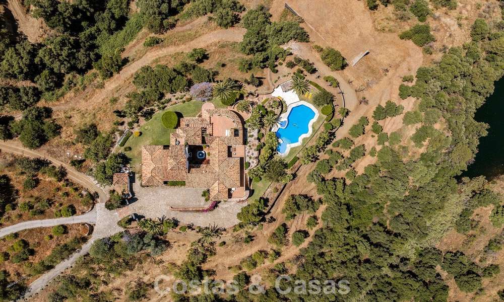 Traditionele Spaanse finca te koop in een groene omgeving, aan het meer van Istan, vlakbij Marbella, Costa del Sol 786603