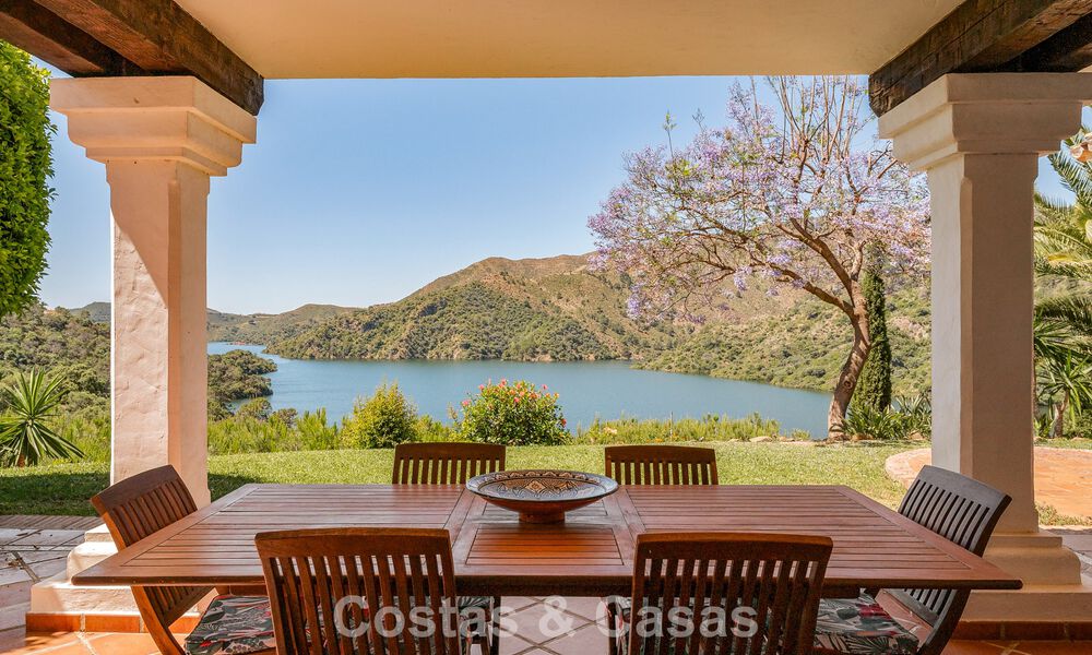 Traditionele Spaanse finca te koop in een groene omgeving, aan het meer van Istan, vlakbij Marbella, Costa del Sol 786625