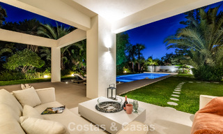Modernistische, gelijkvloerse luxevilla te koop op een steenworp van het strand ten oosten van Marbella centrum 786777 