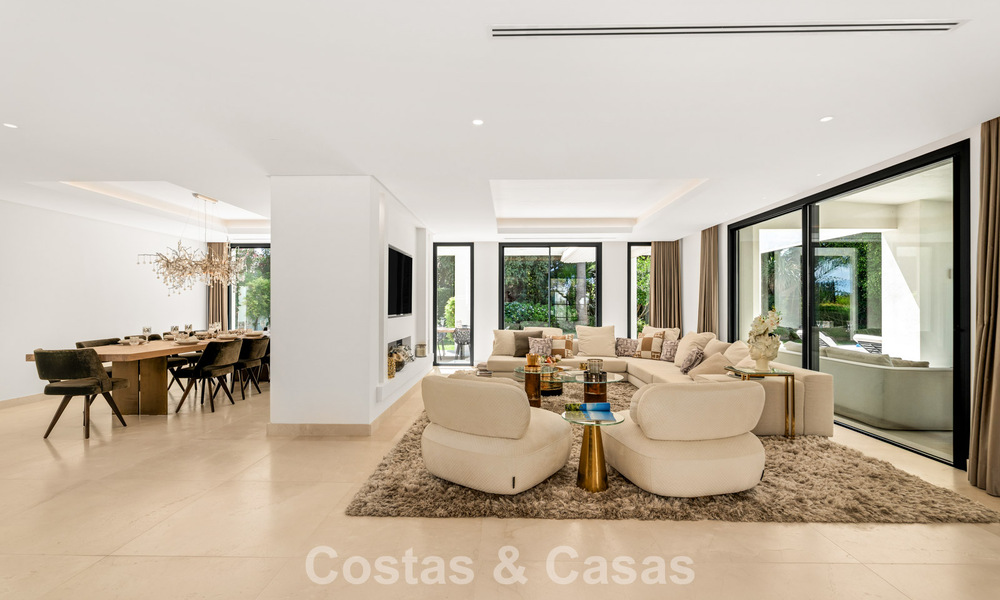 Modernistische, gelijkvloerse luxevilla te koop op een steenworp van het strand ten oosten van Marbella centrum 786784