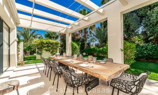 Modernistische, gelijkvloerse luxevilla te koop op een steenworp van het strand ten oosten van Marbella centrum 786796 
