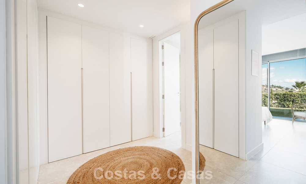 Instapklaar, modern, ruim 4-slaapkamer appartement te koop met ruime privétuin in luxe resort ten oosten van Marbella centrum 787101