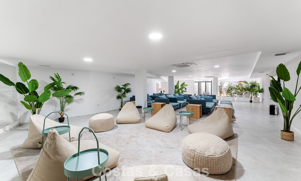 Instapklaar, modern, ruim 4-slaapkamer appartement te koop met ruime privétuin in luxe resort ten oosten van Marbella centrum 797848
