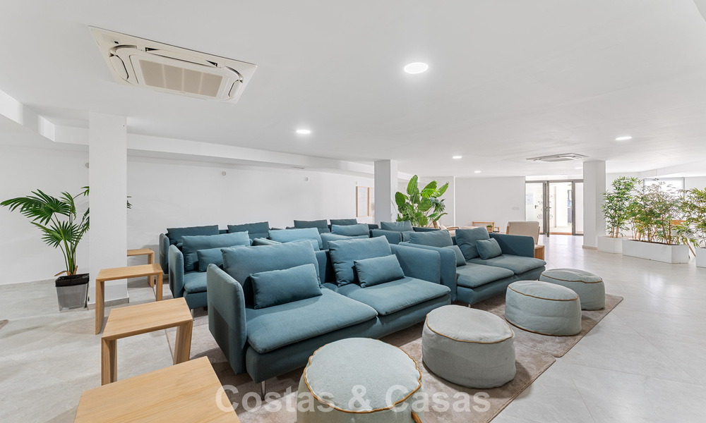 Instapklaar, modern, ruim 4-slaapkamer appartement te koop met ruime privétuin in luxe resort ten oosten van Marbella centrum 797849