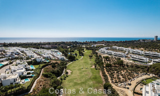 Instapklaar, modern, ruim 4-slaapkamer appartement te koop met ruime privétuin in luxe resort ten oosten van Marbella centrum 797870 
