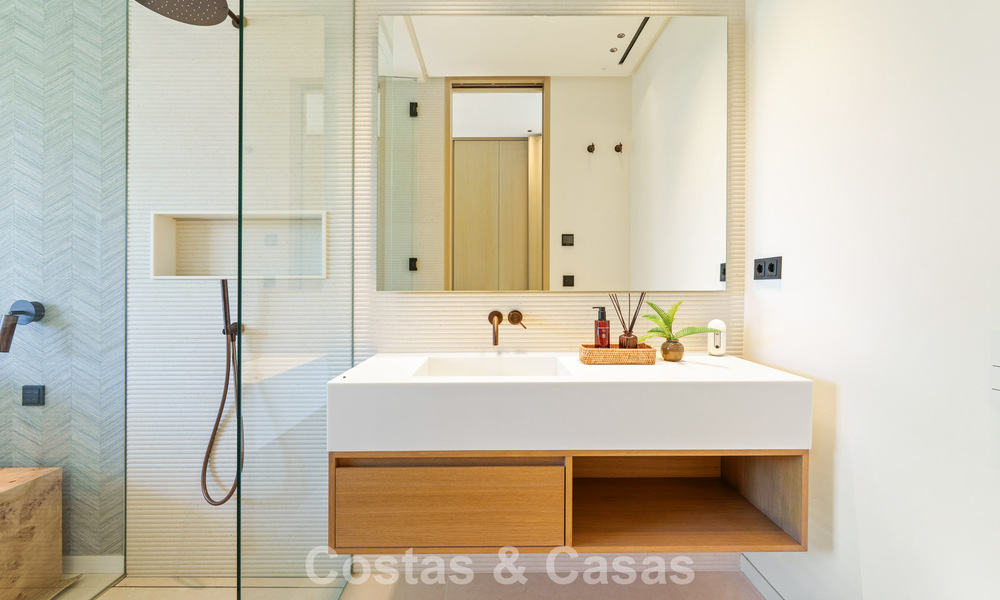 Geavanceerde luxevilla te koop in een rustige woonwijk op de Golden Mile van Marbella 787216