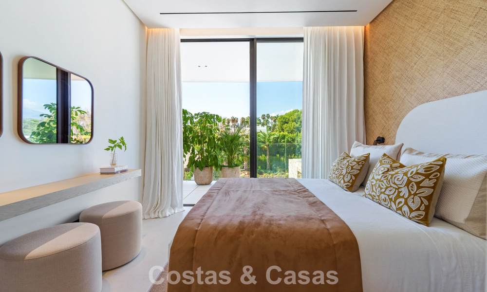 Geavanceerde luxevilla te koop in een rustige woonwijk op de Golden Mile van Marbella 787222