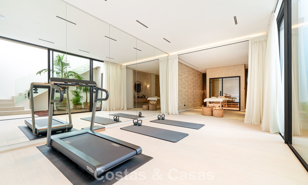 Geavanceerde luxevilla te koop in een rustige woonwijk op de Golden Mile van Marbella 787245