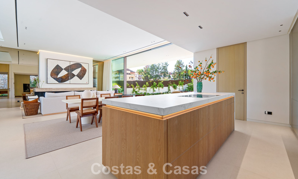 Geavanceerde luxevilla te koop in een rustige woonwijk op de Golden Mile van Marbella 787251