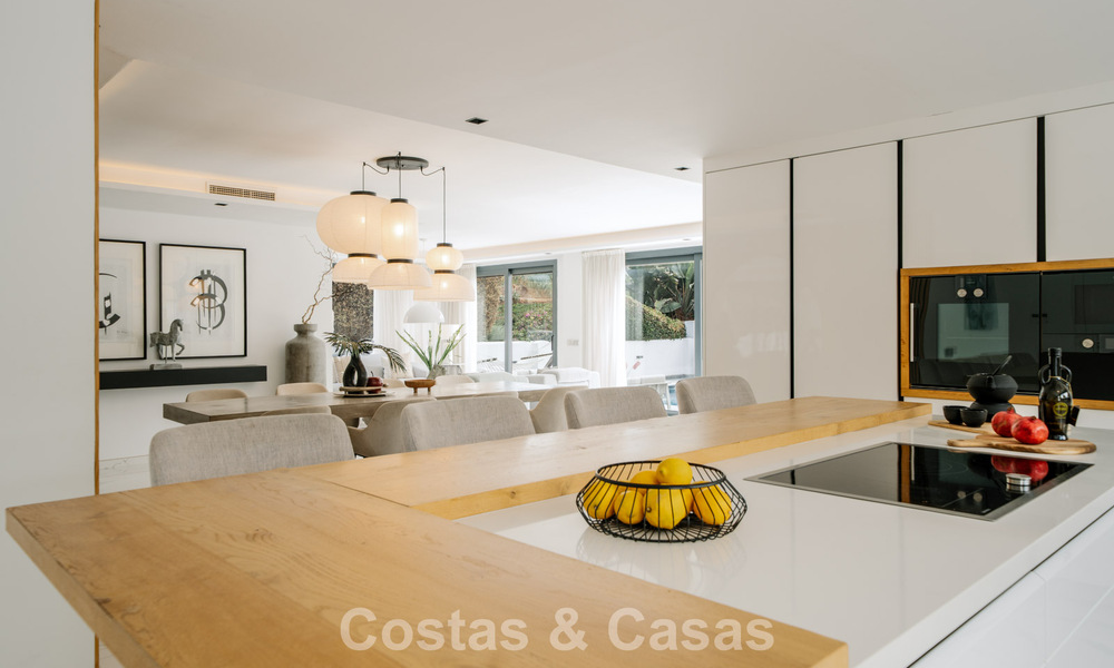 Gemoderniseerde villa te koop op loopafstand van voorzieningen en Puerto Banus, Marbella 787381