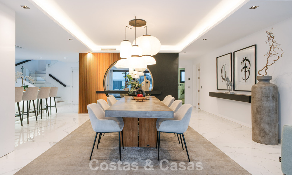 Gemoderniseerde villa te koop op loopafstand van voorzieningen en Puerto Banus, Marbella 787407