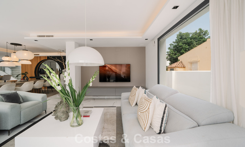 Gemoderniseerde villa te koop op loopafstand van voorzieningen en Puerto Banus, Marbella 787409