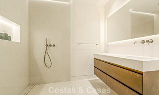 Gesofisticeerde villa met panoramisch uitzicht te koop, in een gated community in La Quinta, Marbella - Benahavis 787310 