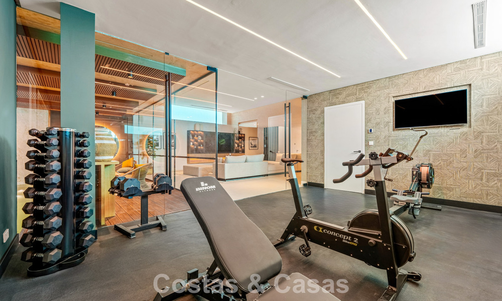 Gesofisticeerde villa met panoramisch uitzicht te koop, in een gated community in La Quinta, Marbella - Benahavis 787315