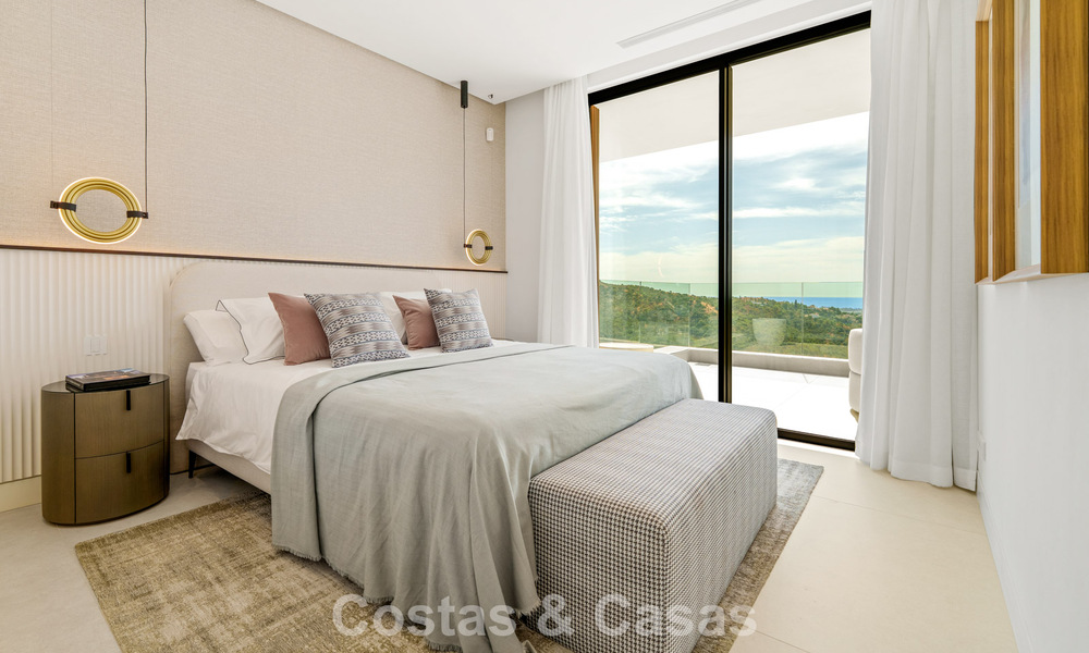 Gesofisticeerde villa met panoramisch uitzicht te koop, in een gated community in La Quinta, Marbella - Benahavis 787322