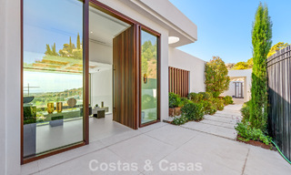 Gesofisticeerde villa met panoramisch uitzicht te koop, in een gated community in La Quinta, Marbella - Benahavis 787328 