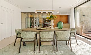 Gesofisticeerde villa met panoramisch uitzicht te koop, in een gated community in La Quinta, Marbella - Benahavis 787334 