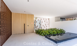 Exclusieve schakelvilla met zeezicht te koop in een vooruitstrevend complex met 24-uursbewaking op Marbella’s Golden Mile 787267 