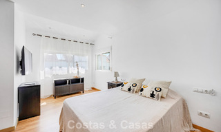 Ruim herenhuis te koop in een omheind strandcomplex aan de oostkant van Marbella 787525 