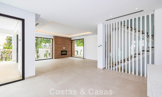 Contemporary villa for sale within walking distance of the beach and amenities in Marbella city center 787470 