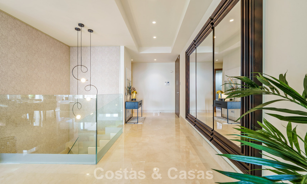 Luxe duplex appartement met zeezicht te koop in een eersteklas Sierra Blanca complex op Marbella’s Golden Mile 787570