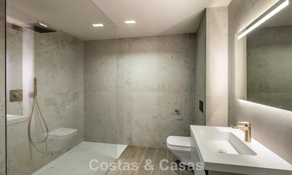 Instapklare, luxueuze, nieuwbouwvilla te koop in een prestigieus 5* golfresort in Marbella - Benahavis 787423