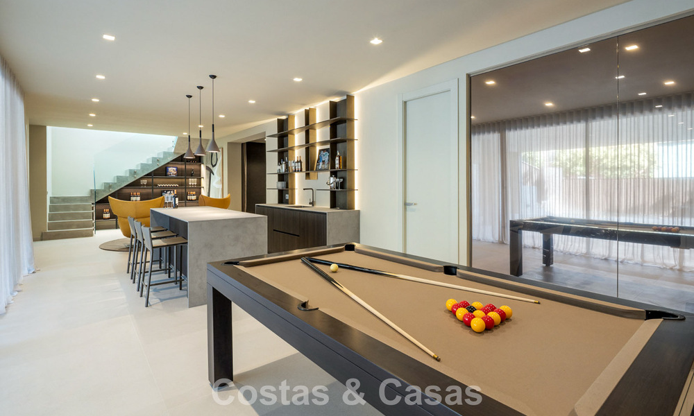 Instapklare, luxueuze, nieuwbouwvilla te koop in een prestigieus 5* golfresort in Marbella - Benahavis 787428