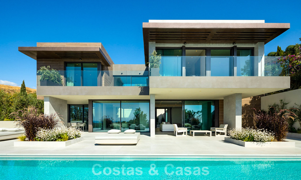 Instapklare, luxueuze, nieuwbouwvilla te koop in een prestigieus 5* golfresort in Marbella - Benahavis 787430