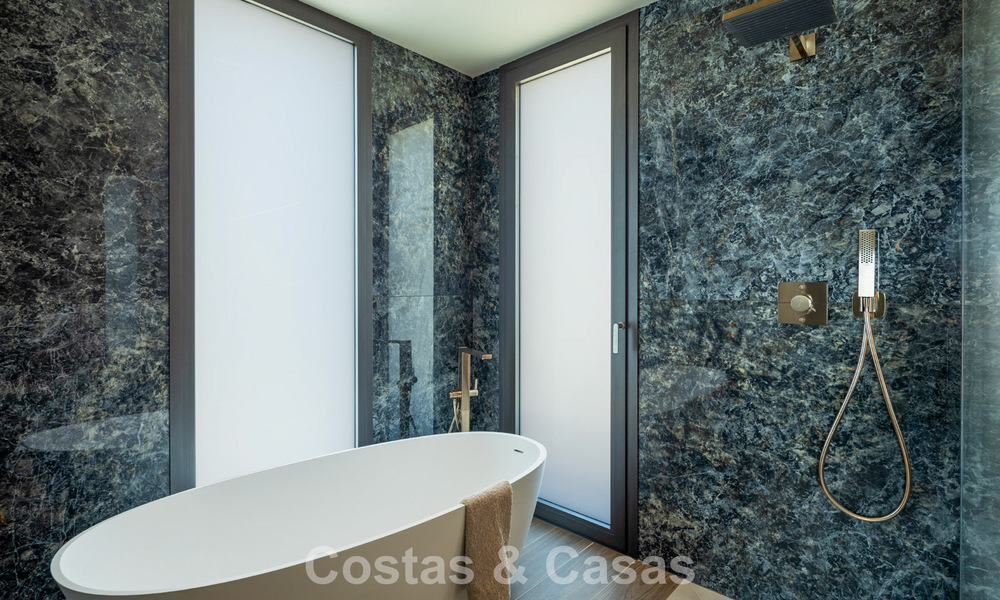 Instapklare, luxueuze, nieuwbouwvilla te koop in een prestigieus 5* golfresort in Marbella - Benahavis 787437