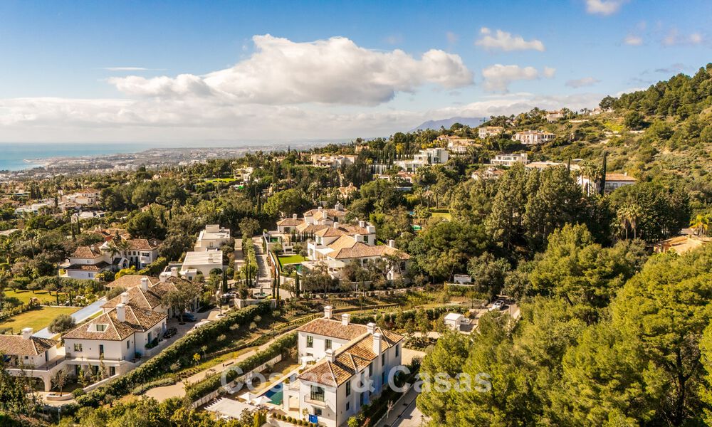 Voortreffelijke luxevilla te koop in het exclusieve Cascada de Camojan op Marbella’s Golden Mile 795095