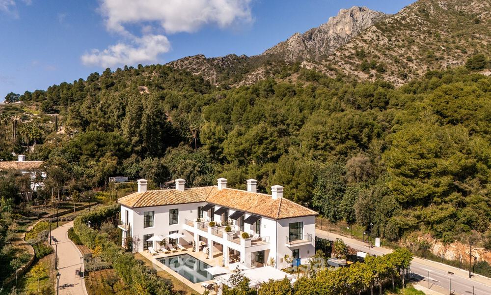 Voortreffelijke luxevilla te koop in het exclusieve Cascada de Camojan op Marbella’s Golden Mile 795097