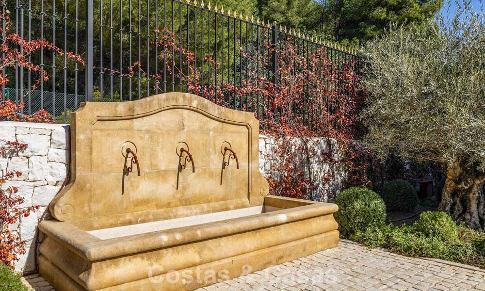 Voortreffelijke luxevilla te koop in het exclusieve Cascada de Camojan op Marbella’s Golden Mile 795100