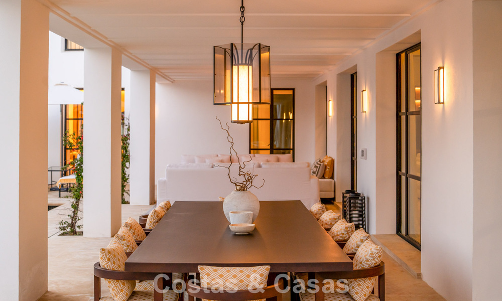 Voortreffelijke luxevilla te koop in het exclusieve Cascada de Camojan op Marbella’s Golden Mile 795109