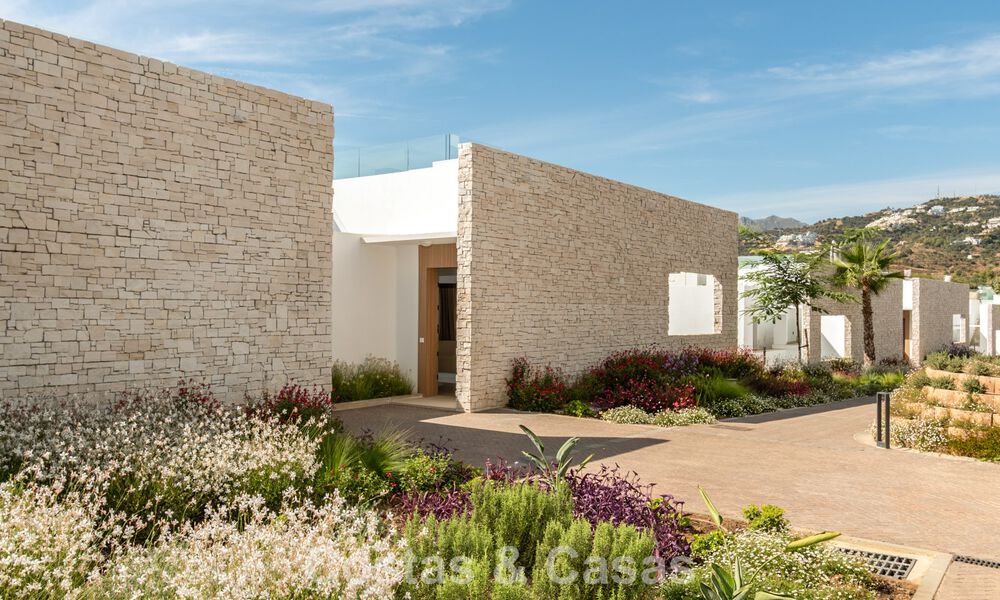 Moderne, halfvrijstaande woning te koop met een eigen zwembad, in een golfcomplex ten oosten van Marbella Centrum 787964