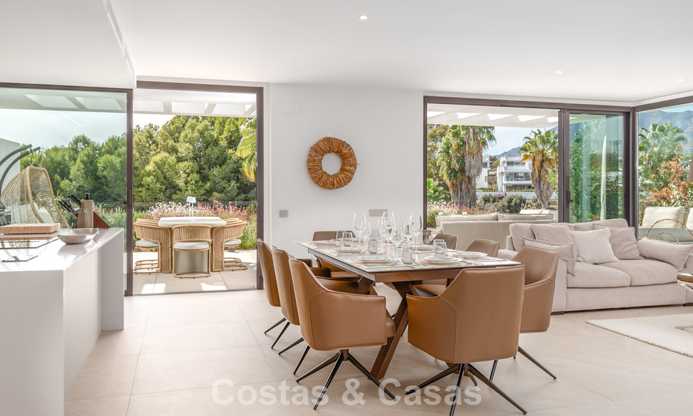 Moderne, halfvrijstaande woning te koop met een eigen zwembad, in een golfcomplex ten oosten van Marbella Centrum 787967
