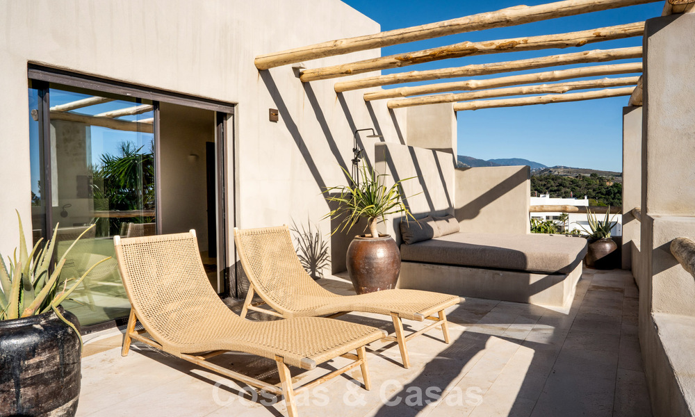 Instapklare villa met Ibiza-chic design te koop met zeezicht op de New Golden Mile tussen Marbella en Estepona 787768