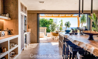 Instapklare villa met Ibiza-chic design te koop met zeezicht op de New Golden Mile tussen Marbella en Estepona 787773 