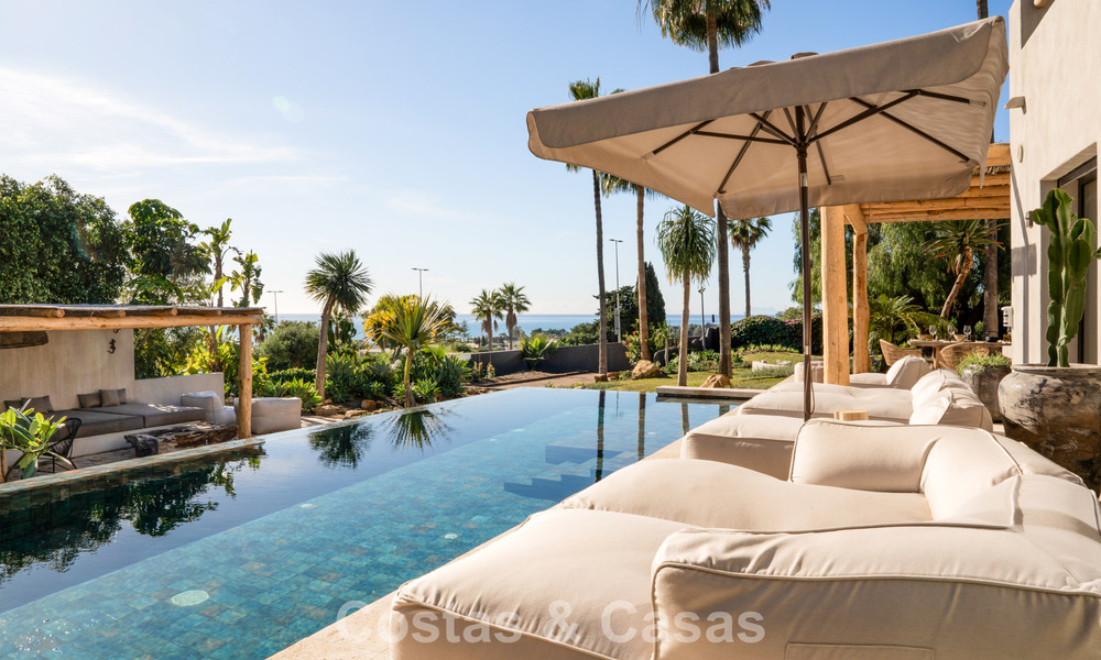 Instapklare villa met Ibiza-chic design te koop met zeezicht op de New Golden Mile tussen Marbella en Estepona 787774