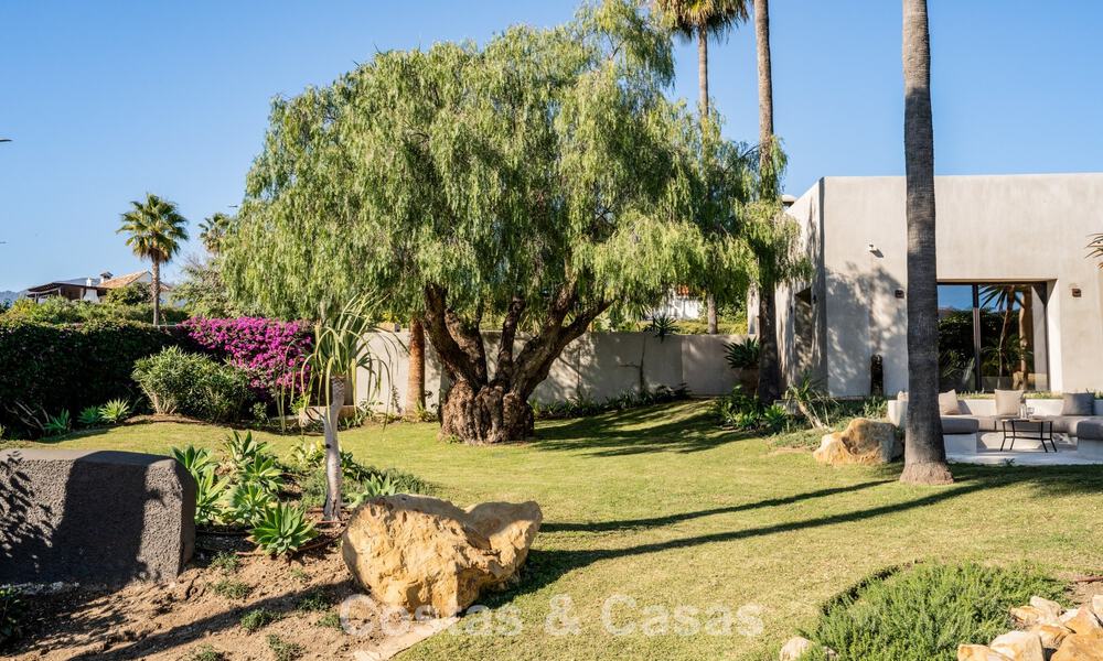 Instapklare villa met Ibiza-chic design te koop met zeezicht op de New Golden Mile tussen Marbella en Estepona 787780